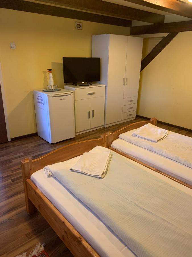 Hotel Casa Lenke Săcele Exteriér fotografie
