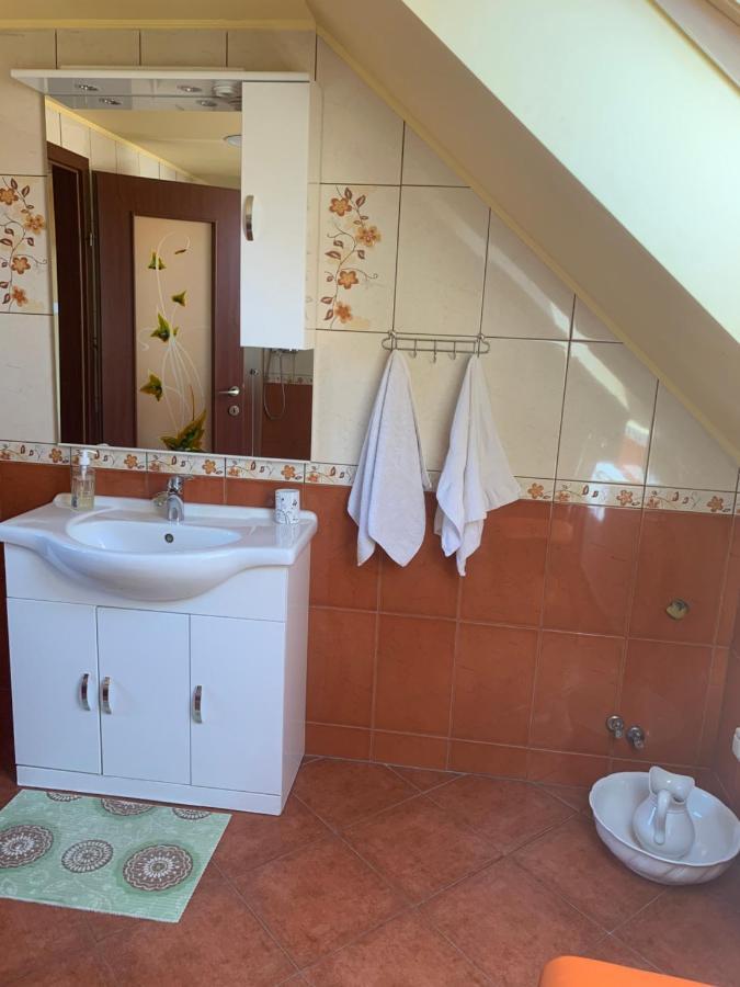 Hotel Casa Lenke Săcele Exteriér fotografie